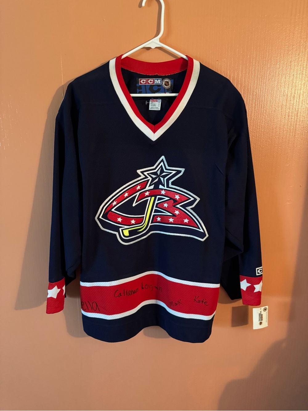 Vintage CCM Columbus Blue Jackets Hockey Jersey NWT Men’s Medium Signed